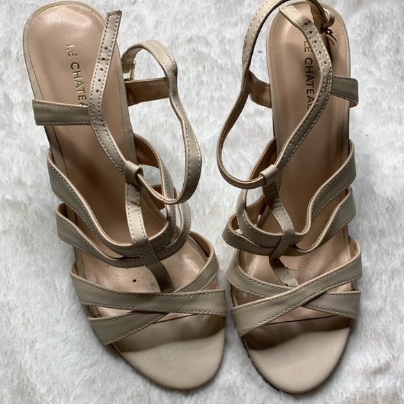 Le Chateau - nude stilettos - Picture 2 of 2